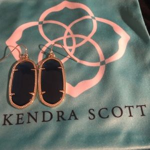 Kendra Scott Jewelry - Kendra Scott Elle Earrings Kendra Scott Jewelry - Kendra Scott Elle Earrings